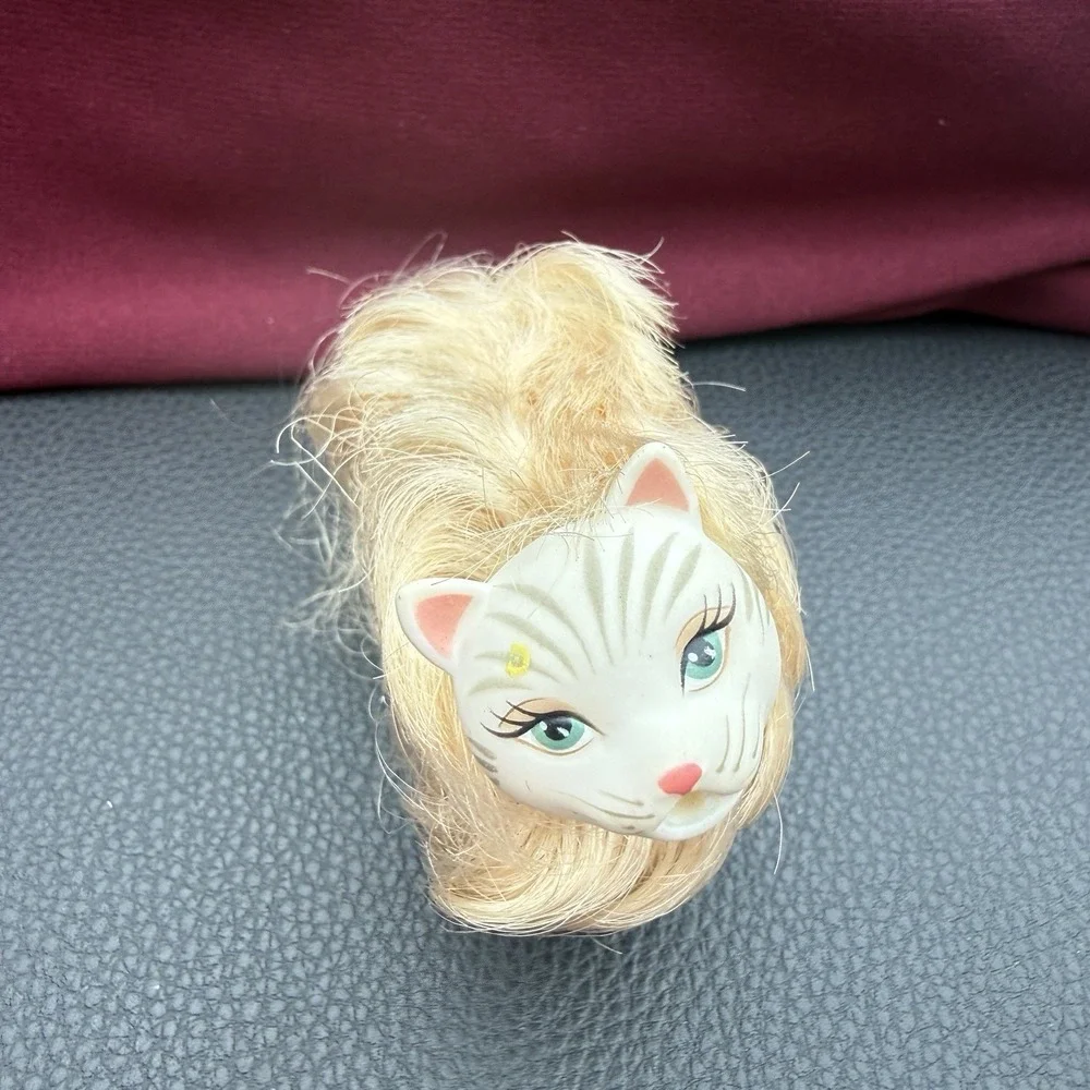 Vintage 2000 Barbie Pet Kitty Cat Marshmallow Drinks &‎ Wets Brushable Long Hair
